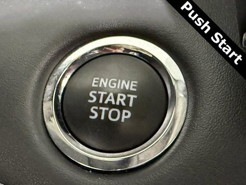 Used 2023 Toyota Highlander Limited image 23