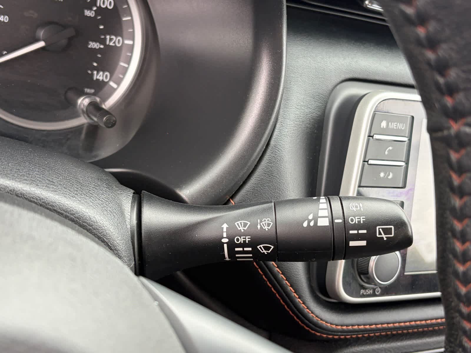 Certified 2019 Nissan Kicks SR FWD image 15