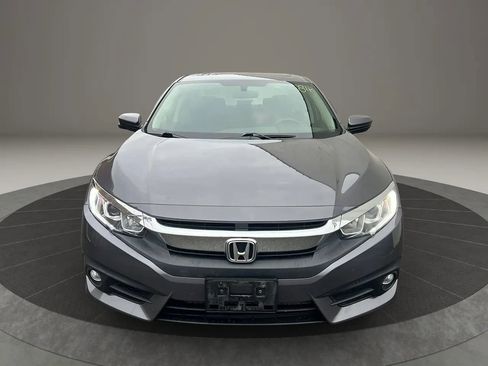 Used 2017 Honda Civic EX-T image 2