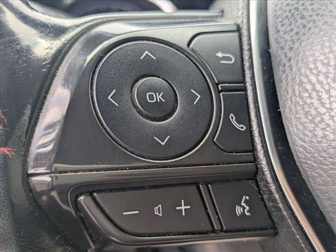 Used 2020 Toyota Camry SE FWD image 9
