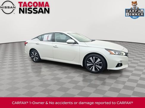Used 2019 Nissan Altima 2.5 SV image 2