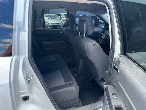 Used 2014 Jeep Compass Sport w/ Power Value Group image 14