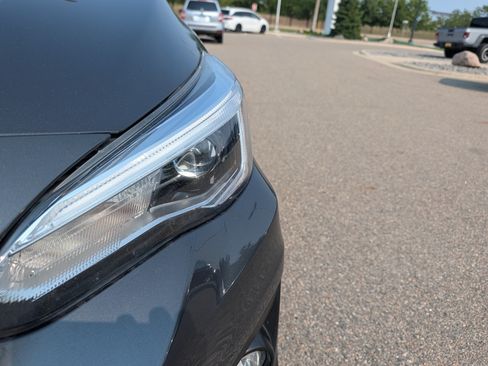 Used 2020 Subaru Crosstrek 2.0i Limited w/ Moonroof Package w/Navigation AWD/4WD image 17