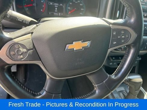 Used 2015 Chevrolet Colorado Z71 AWD/4WD image 12