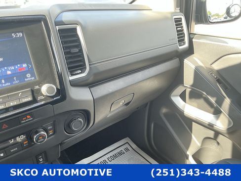 Used 2024 Nissan Frontier SV w/ SV Convenience Package AWD/4WD image 24