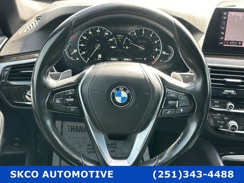 Used 2019 BMW 530i w/ Convenience Package image 18
