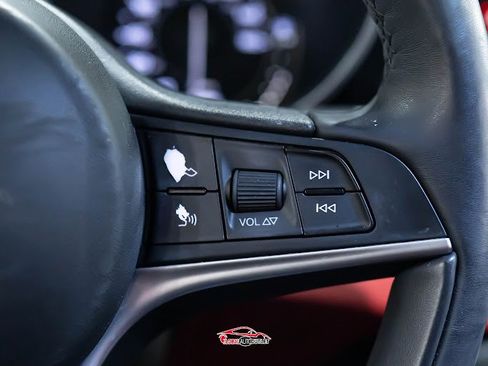 Used 2019 Alfa Romeo Giulia Ti w/ Quick Order Package 22Z Lusso RWD image 27