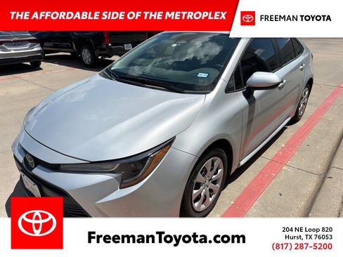 Used 2023 Toyota Corolla LE FWD image 1