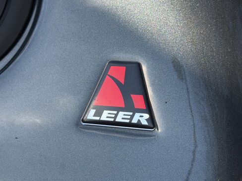 Used 2012 Toyota Tacoma w/ SR5 Package image 6