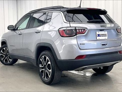 Used 2023 Jeep Compass Limited AWD/4WD image 11