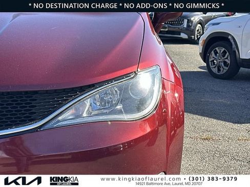 Used 2018 Chrysler Pacifica Touring Plus image 28