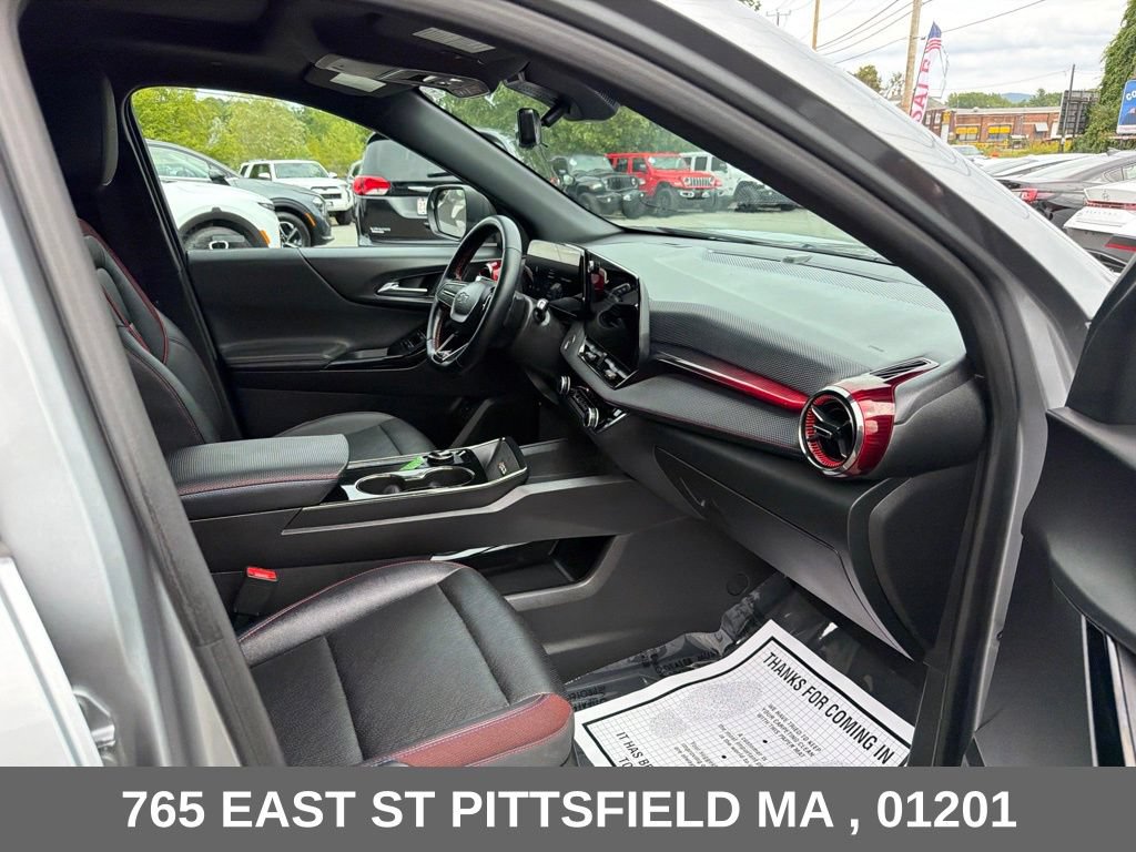 Used 2025 Chevrolet Equinox RS w/ Safety and Technology Package AWD/4WD image 21
