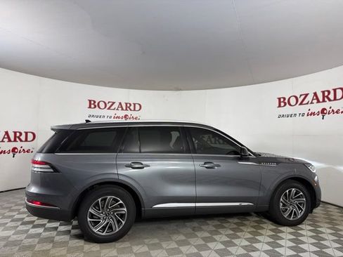 Used 2023 Lincoln Aviator 2WD w/ Class IV Trailer Tow Package image 17