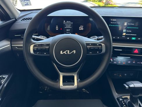 Used 2025 Kia K5 LXS FWD image 14