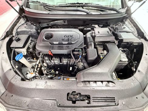 Used 2019 Hyundai Sonata SE w/ Cargo Package FWD image 13