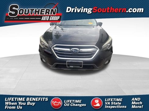 Used 2018 Subaru Outback 2.5i Limited AWD/4WD image 1
