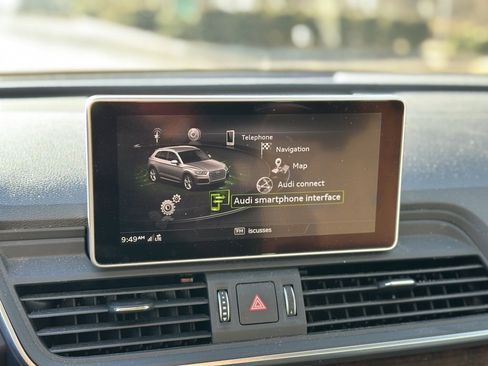 Used 2020 Audi Q5 Prestige image 12