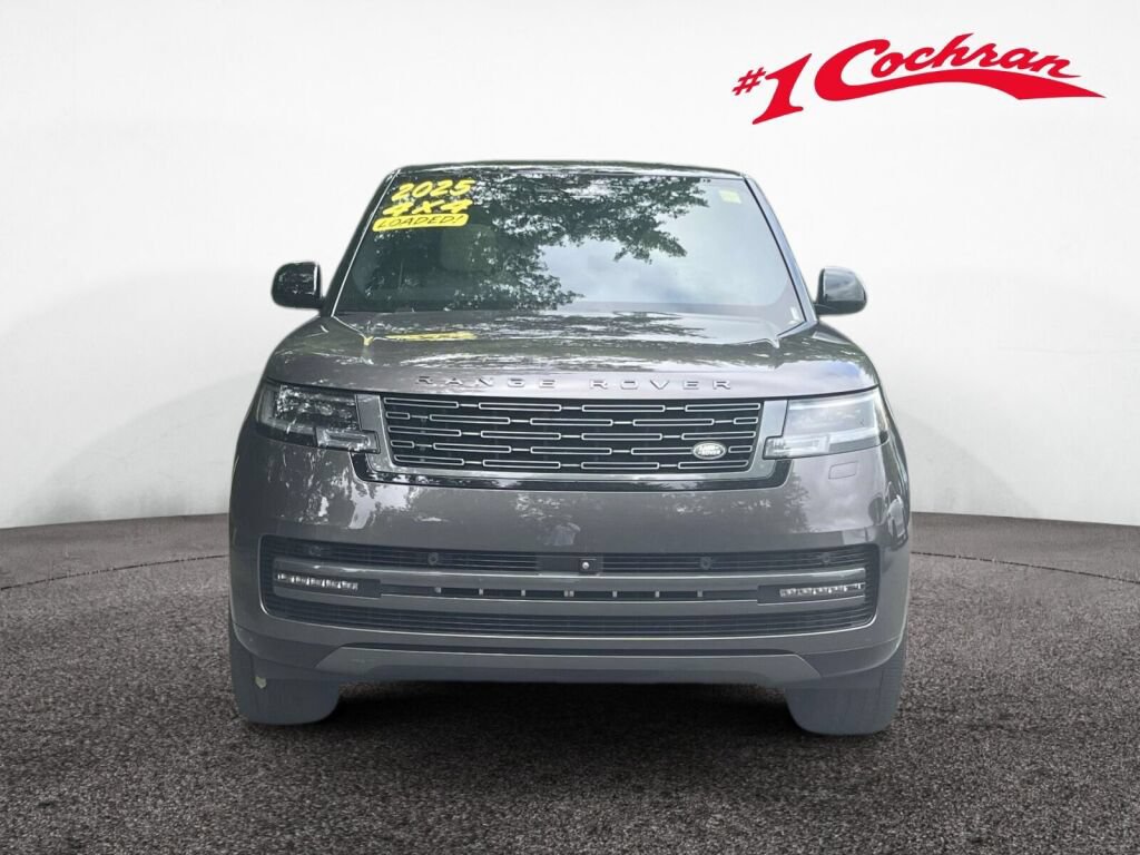 Used 2025 Land Rover Range Rover SE AWD/4WD image 12