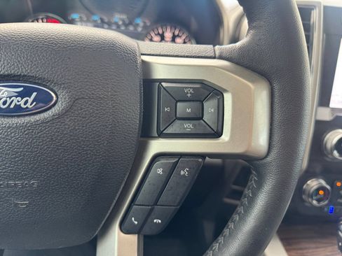 Used 2020 Ford F150 Lariat w/ Equipment Group 502A Luxury AWD/4WD image 22