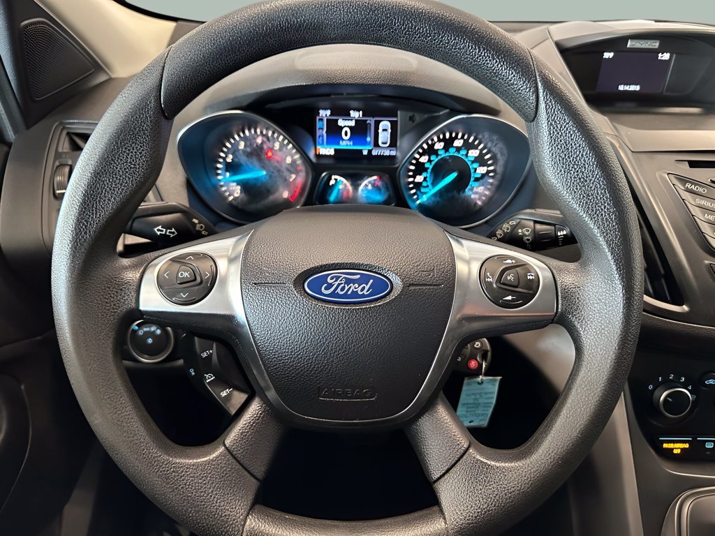 Used 2016 Ford Escape SE FWD image 14