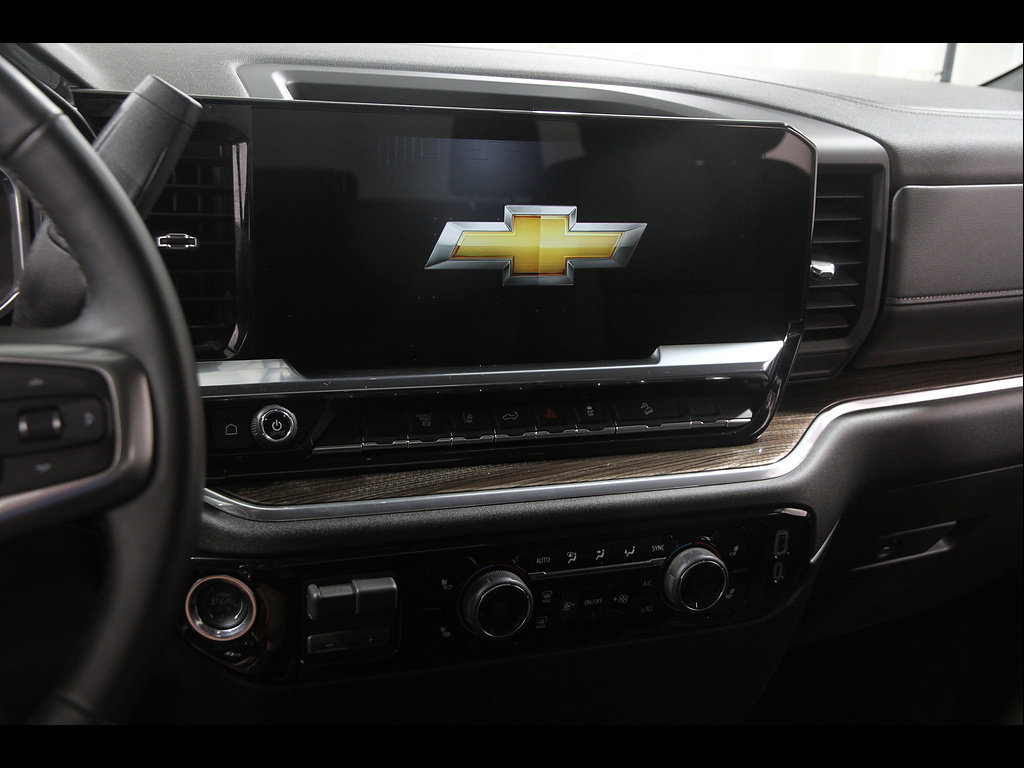 Used 2026 Chevrolet Silverado 2500 LT AWD/4WD image 10
