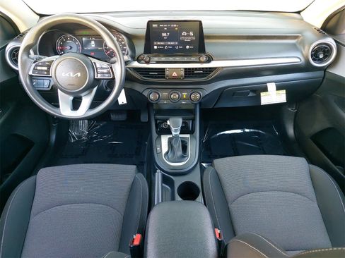 Certified 2023 Kia Forte LXS w/ LXS Technology Package image 9