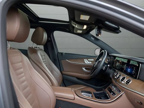 Used 2022 Mercedes-Benz E 450 4MATIC Sedan w/ Driver Assistance Package image 74