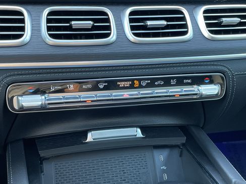 New 2026 Mercedes-Benz GLS 580 4MATIC image 31