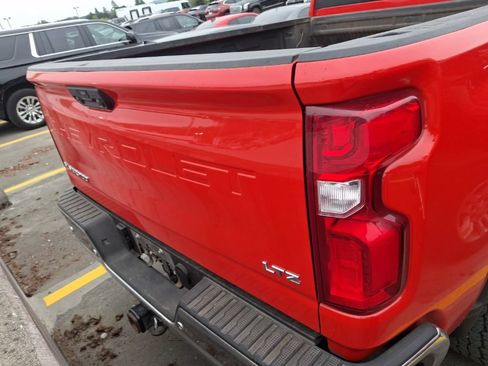 Used 2021 Chevrolet Silverado 3500 LTZ w/ LTZ Premium Package AWD/4WD image 8