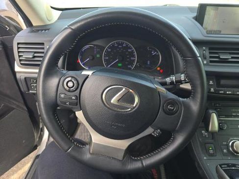 Used 2014 Lexus CT 200h image 5