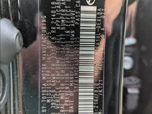 Certified 2025 Toyota Corolla LE image 24