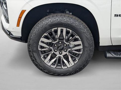 New 2026 Chevrolet Suburban Z71 w/ Z71 Off-Road Package image 10
