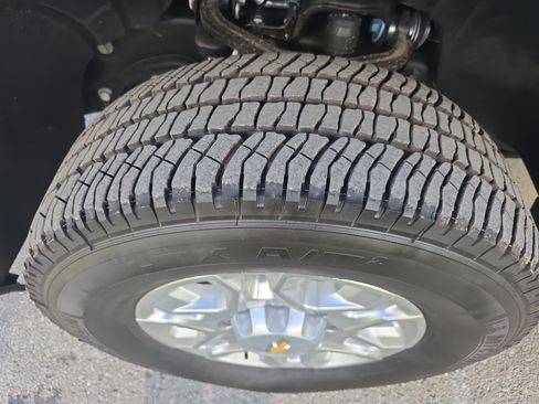 Used 2025 Chevrolet Silverado 2500 LTZ w/ Snow Plow Prep/Camper Package image 11