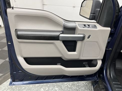 Used 2019 Ford F150 XLT w/ Equipment Group 302A Luxury AWD/4WD image 10