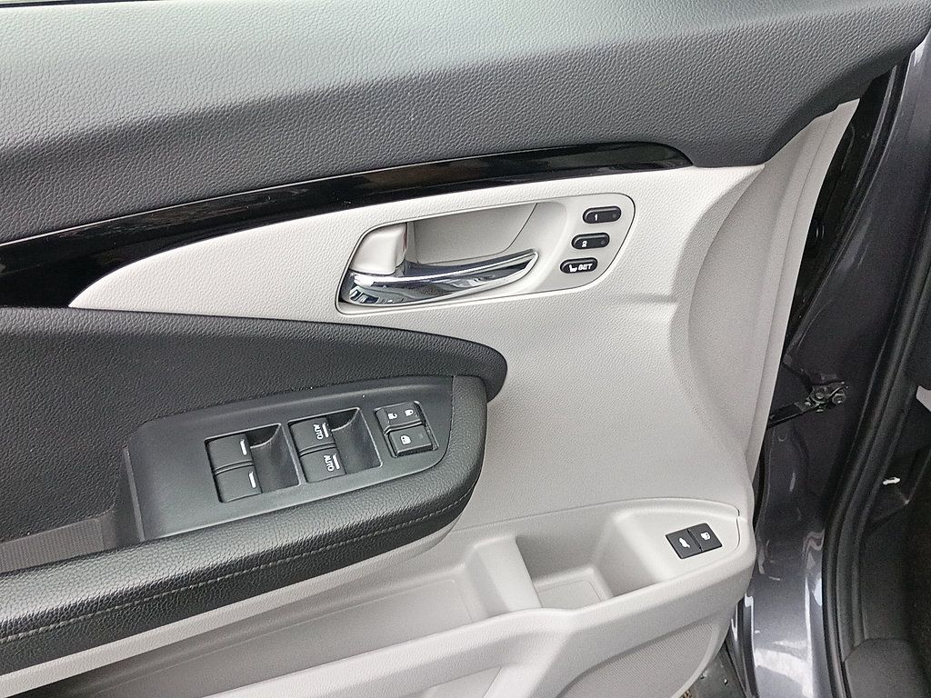 Used 2021 Honda Pilot Elite image 22