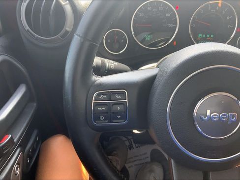 Used 2012 Jeep Wrangler Unlimited Sport AWD/4WD image 23