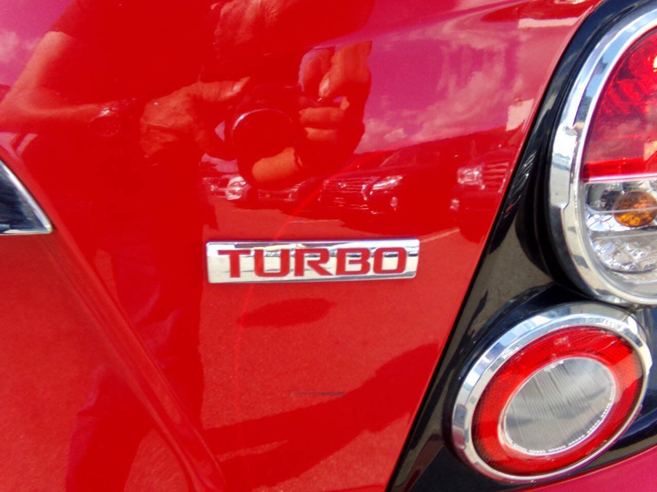 Used 2015 Chevrolet Sonic LTZ FWD image 7