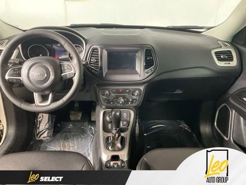 Used 2021 Jeep Compass Latitude AWD/4WD image 19