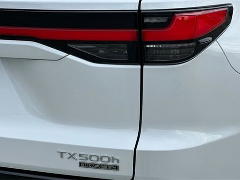 Used 2026 Lexus TX 500h AWD w/ Technology Package image 36