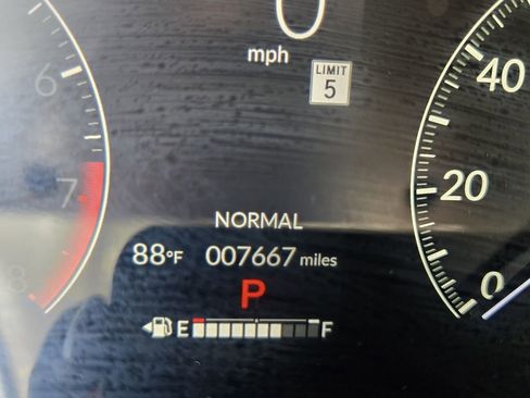 Used 2024 Honda HR-V LX image 24