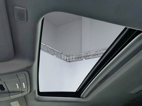 Used 2019 Chevrolet Tahoe LT image 25