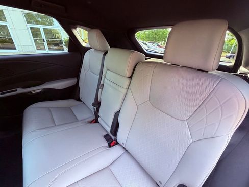 Used 2025 Lexus RX 350 Premium Plus w/ Convenience Package image 18