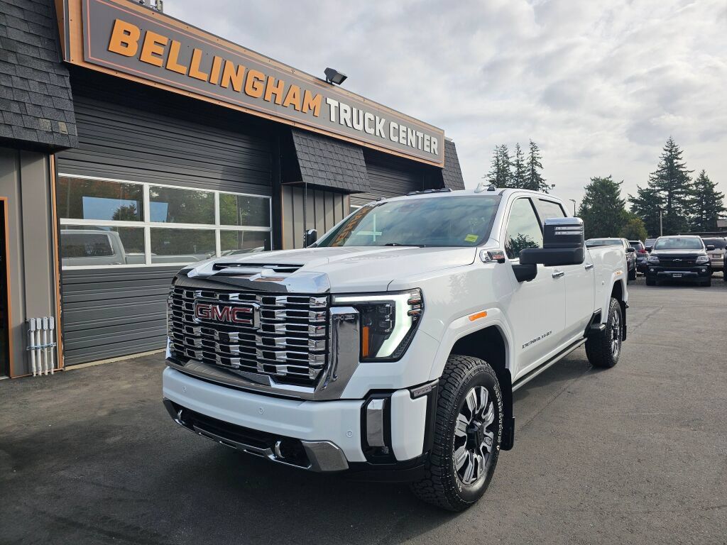 Used 2024 GMC Sierra 3500 Denali w/ Denali Reserve Package AWD/4WD image 1