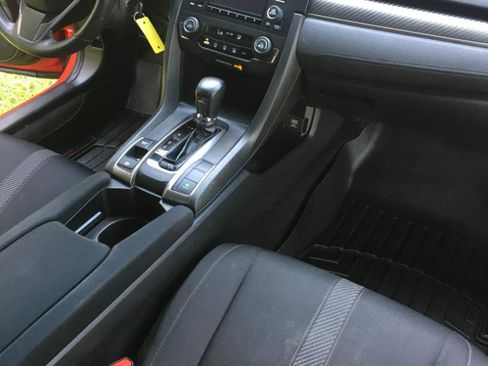 Used 2018 Honda Civic Sport image 19