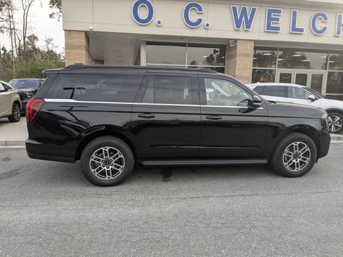 Certified 2025 Ford Expedition Max Active image 4