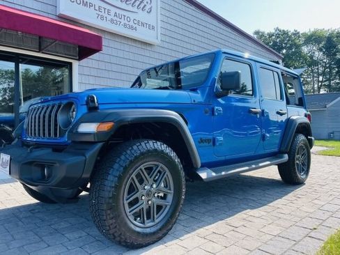Used 2026 Jeep Wrangler Unlimited Sport AWD/4WD image 2
