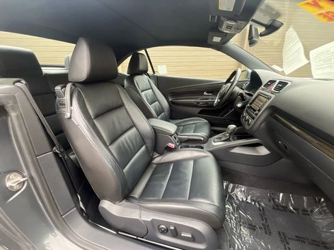 Used 2015 Volkswagen Eos Executive image 10