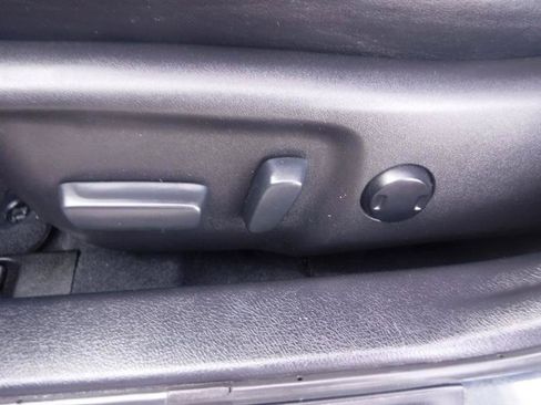 Used 2013 Toyota Camry SE FWD image 20