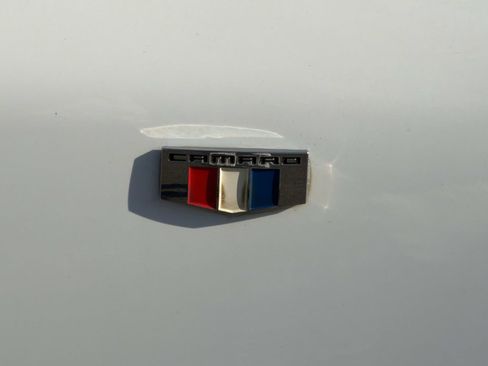 Used 2020 Chevrolet Camaro LT image 24