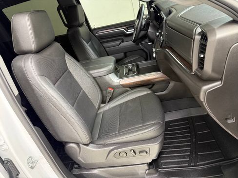 Used 2025 GMC Sierra 2500 SLT w/ SLT Premium Package AWD/4WD image 30